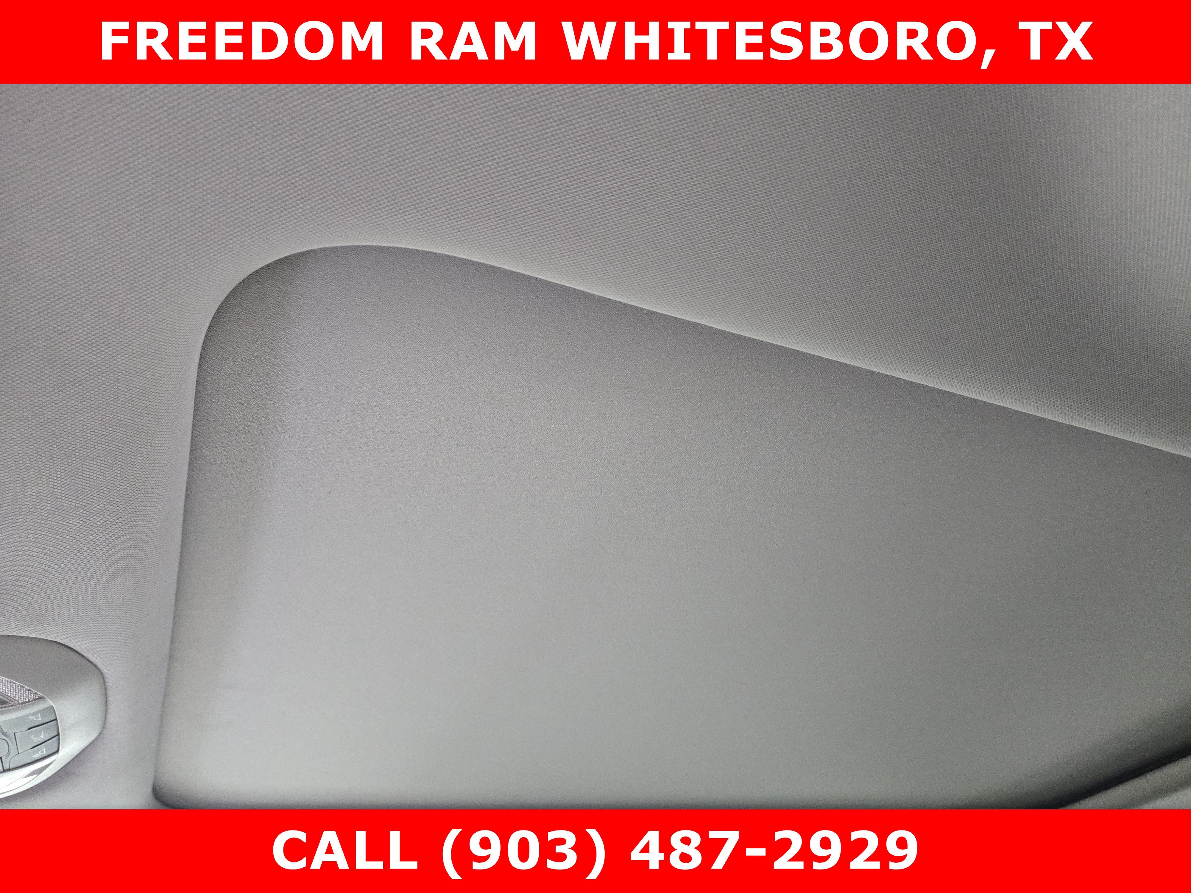 Used 2023 Chrysler Pacifica Limited FWD image 19