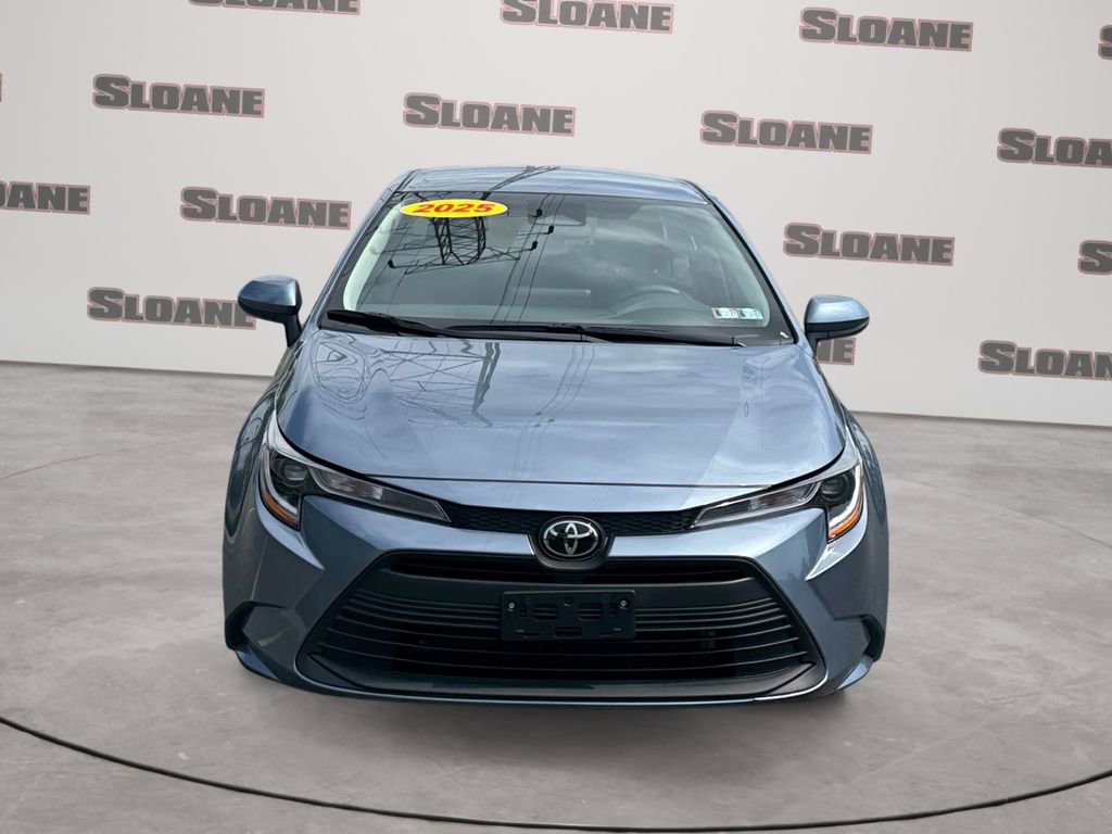 Used 2025 Toyota Corolla LE FWD image 8