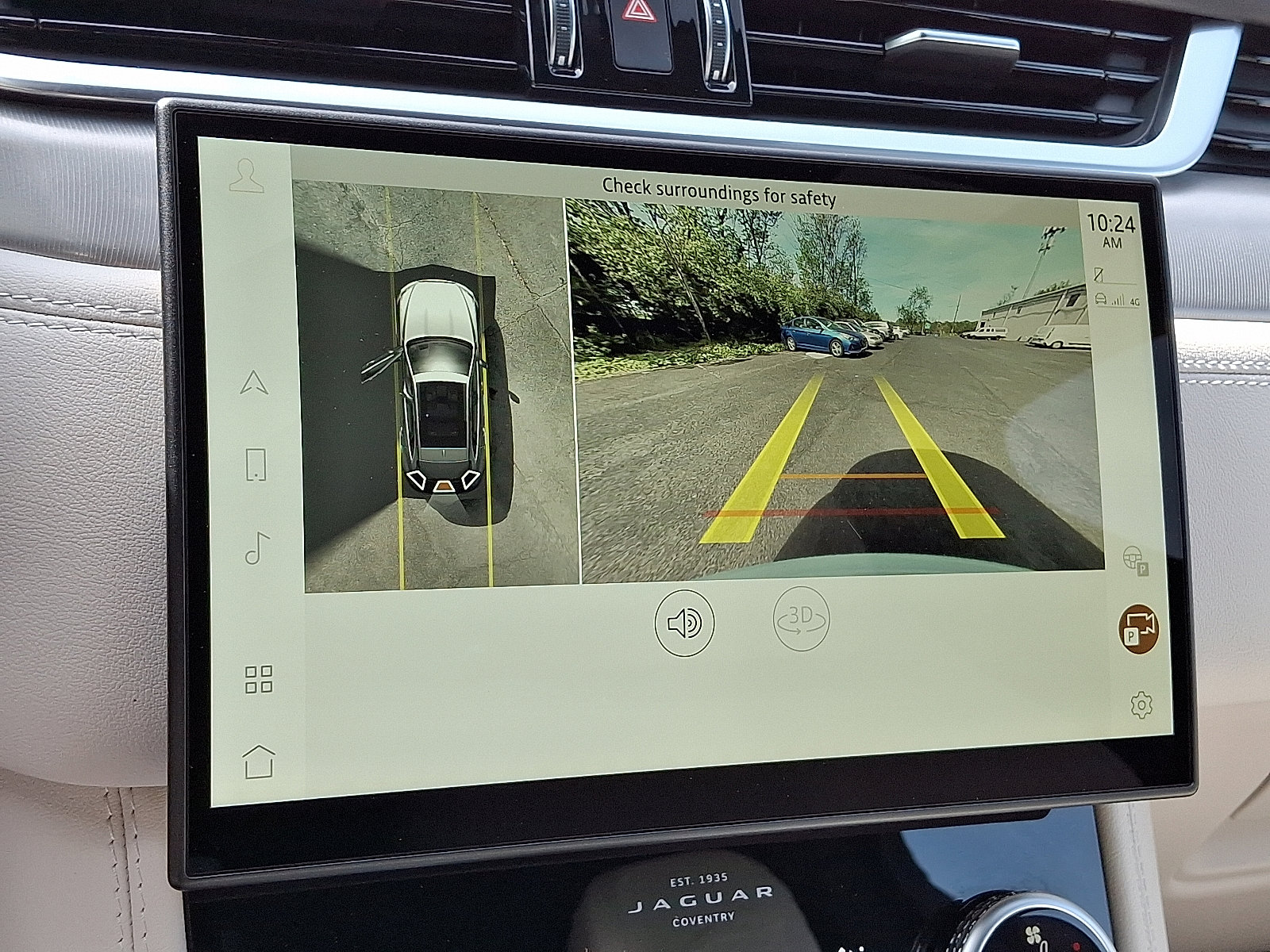 Certified 2025 Jaguar F-PACE R-Dynamic S image 18