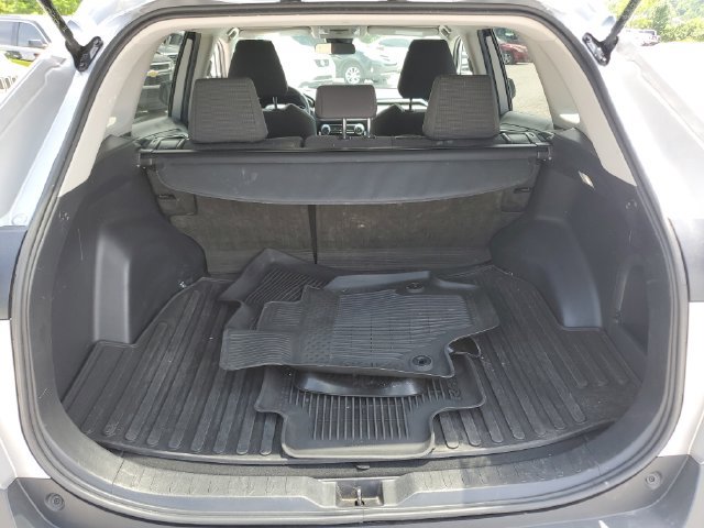 Used 2024 Toyota RAV4 LE AWD/4WD image 9
