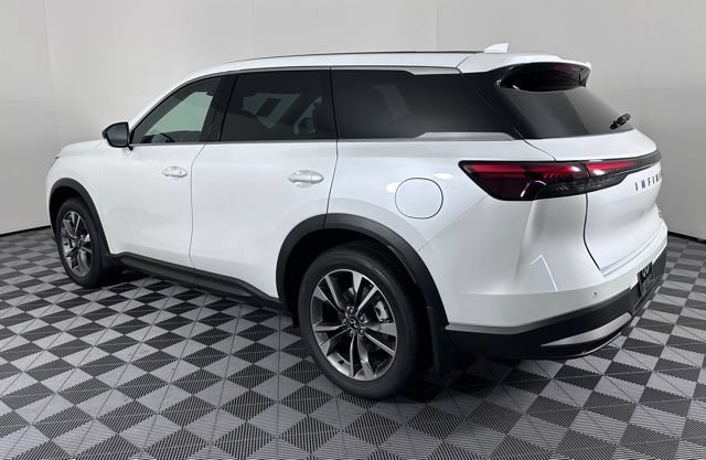 Certified 2026 INFINITI QX60 Pure w/ Cargo Package FWD image 5