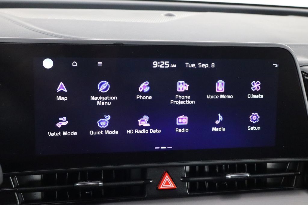 Used 2025 Kia Sportage EX FWD image 32