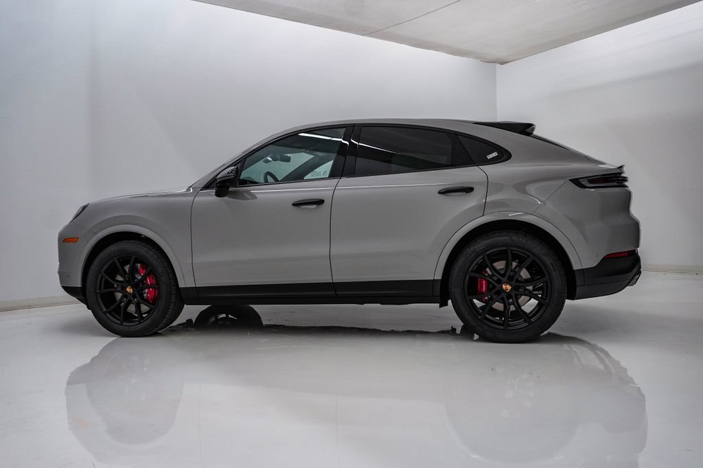 New 2026 Porsche Cayenne S AWD/4WD image 2