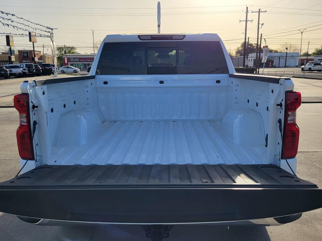 Certified 2025 Chevrolet Silverado 1500 LT w/ Safety Package image 32