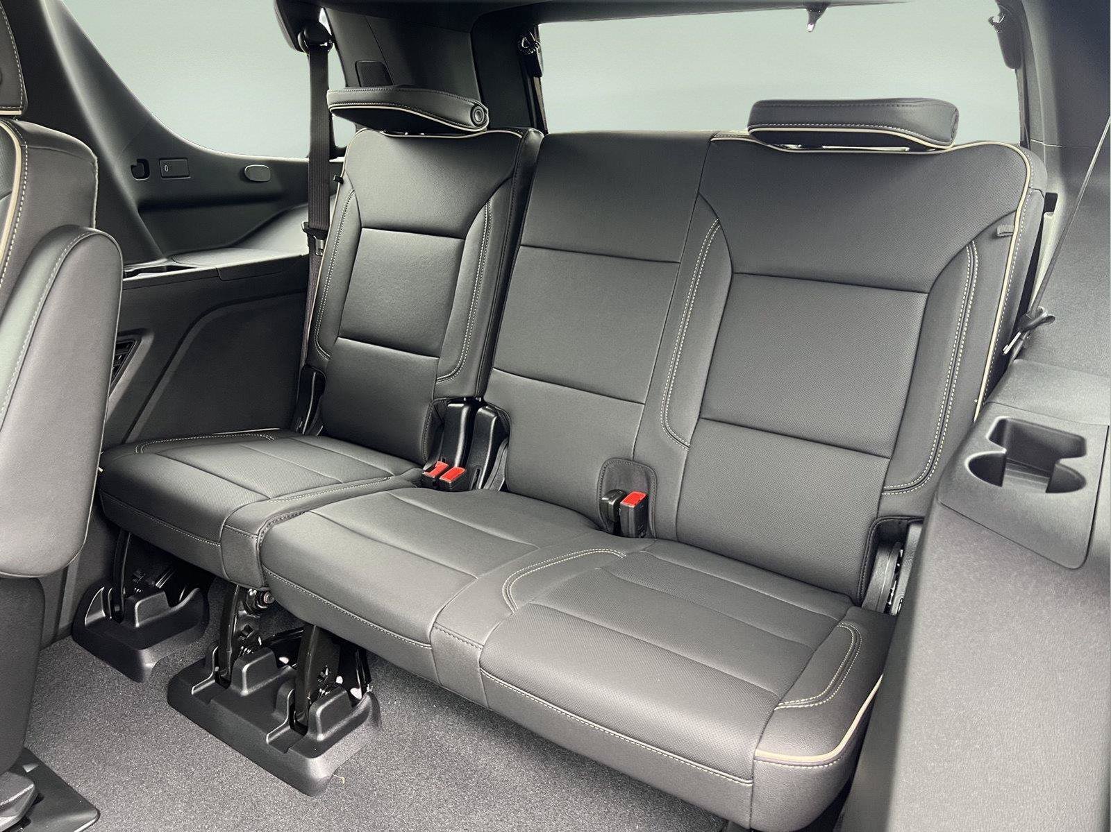 New 2026 Chevrolet Tahoe Premier w/ Sun And Tow Package AWD/4WD image 14