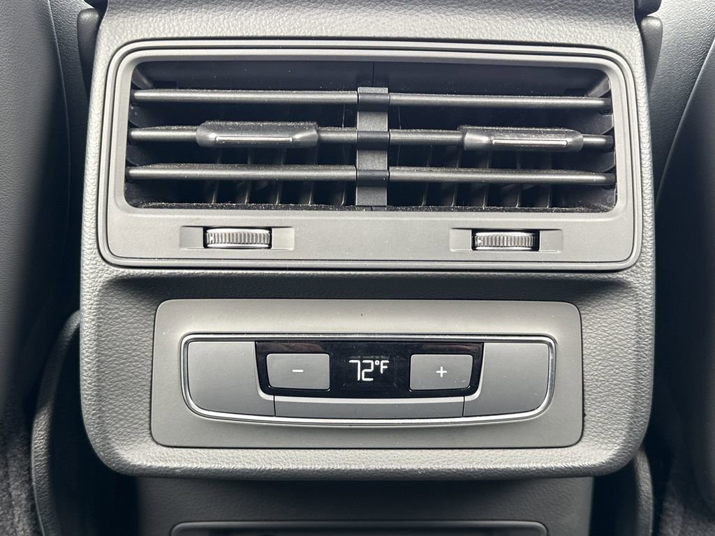 Used 2025 Audi Q7 3.0T Premium Plus image 21