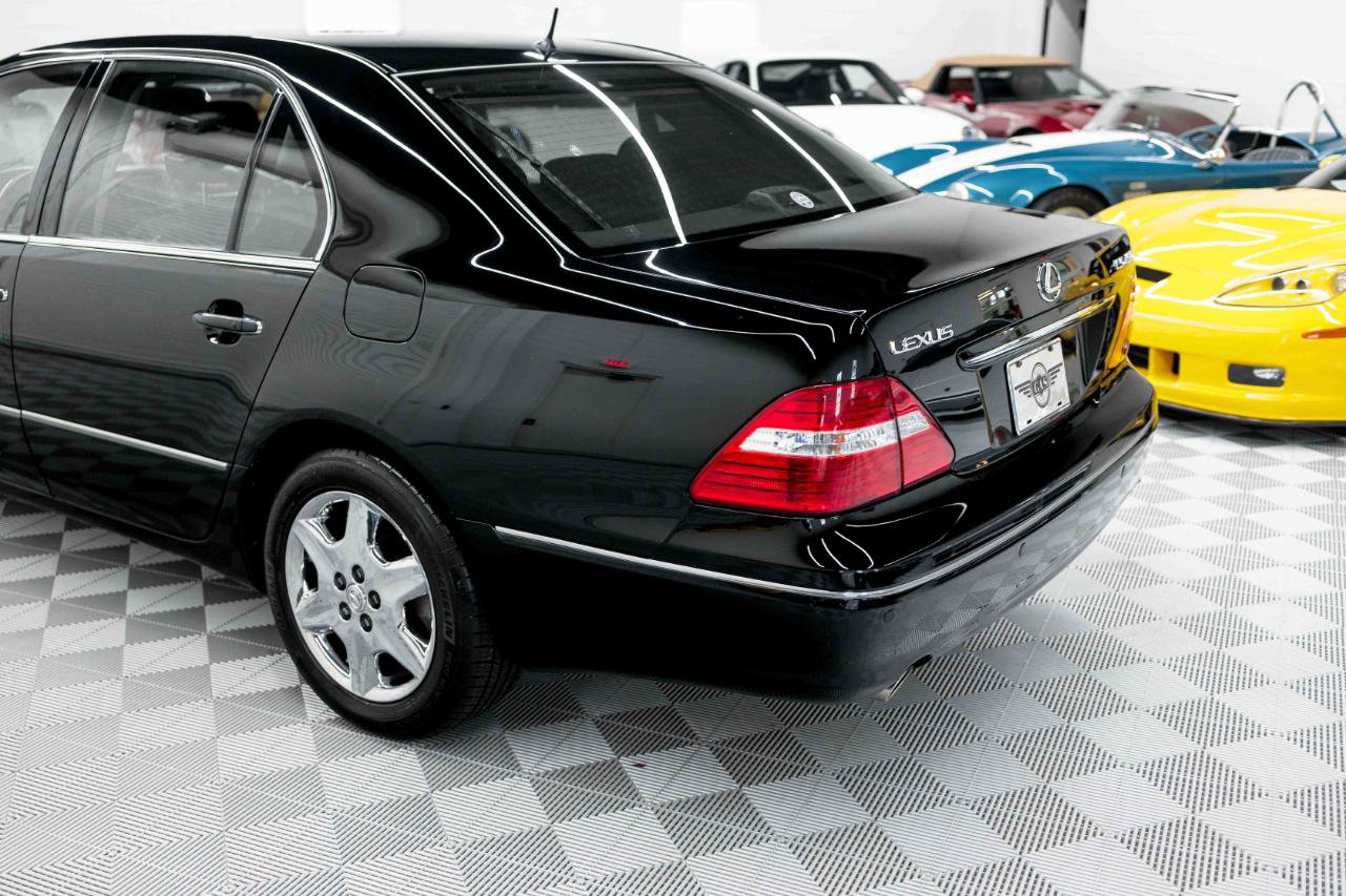 Used 2004 Lexus LS 430 RWD image 28