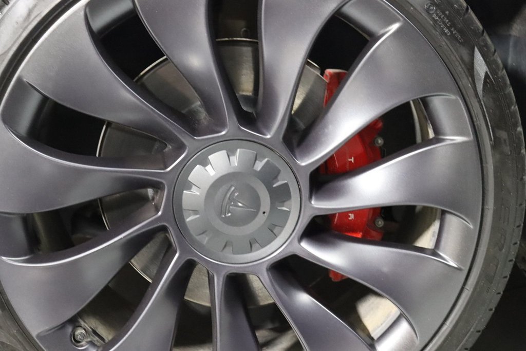 Used 2023 Tesla Model Y Performance AWD/4WD image 4