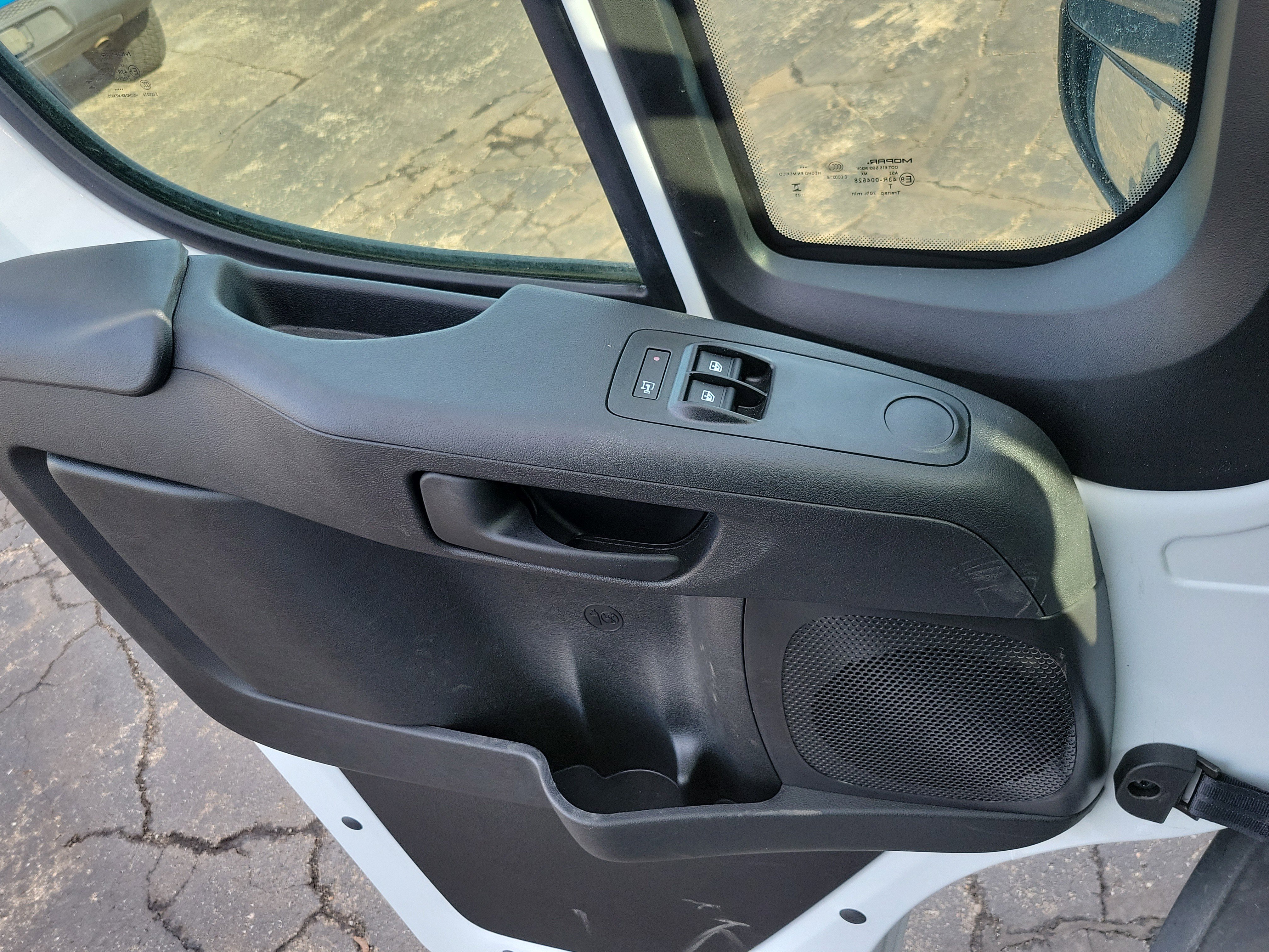 Used 2025 RAM ProMaster 1500 w/ Convenience Group image 7