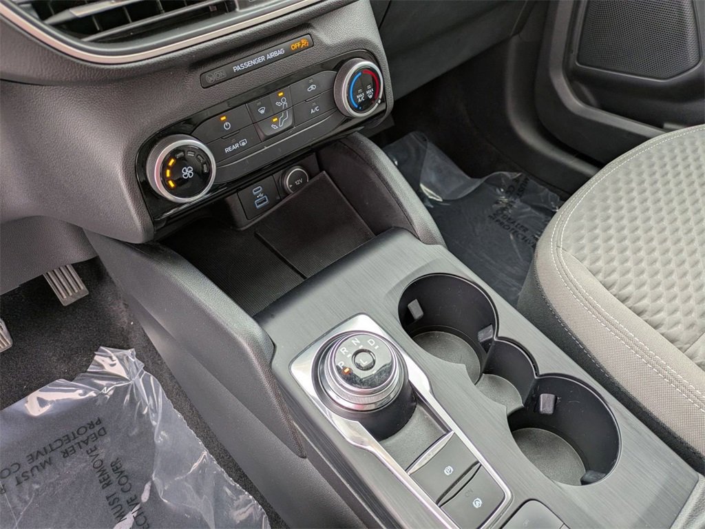 Used 2021 Ford Escape SE image 21