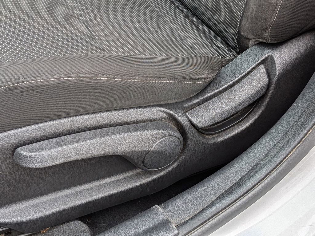 Used 2017 Kia Forte LX FWD image 16