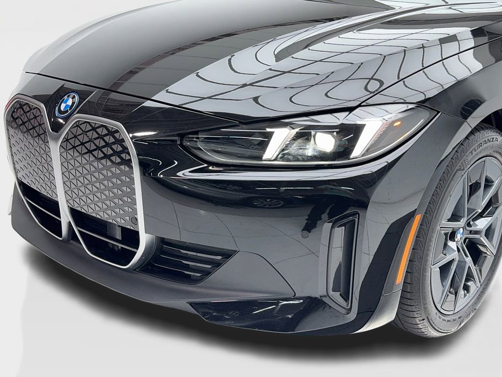 Used 2025 BMW i4 eDrive40 image 5