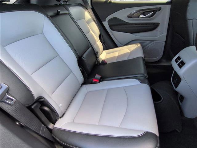 Used 2024 GMC Terrain SLT image 18