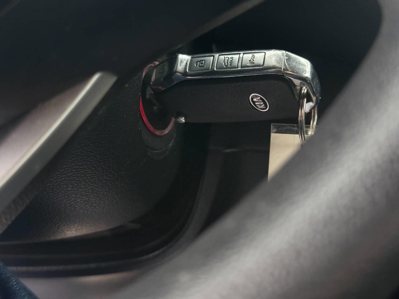 Used 2020 Kia Soul LX FWD image 18