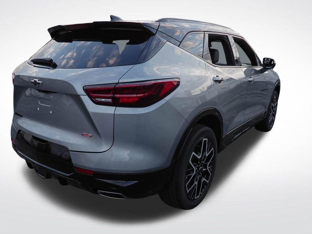 Certified 2023 Chevrolet Blazer RS w/ Driver Confidence II Package image 7