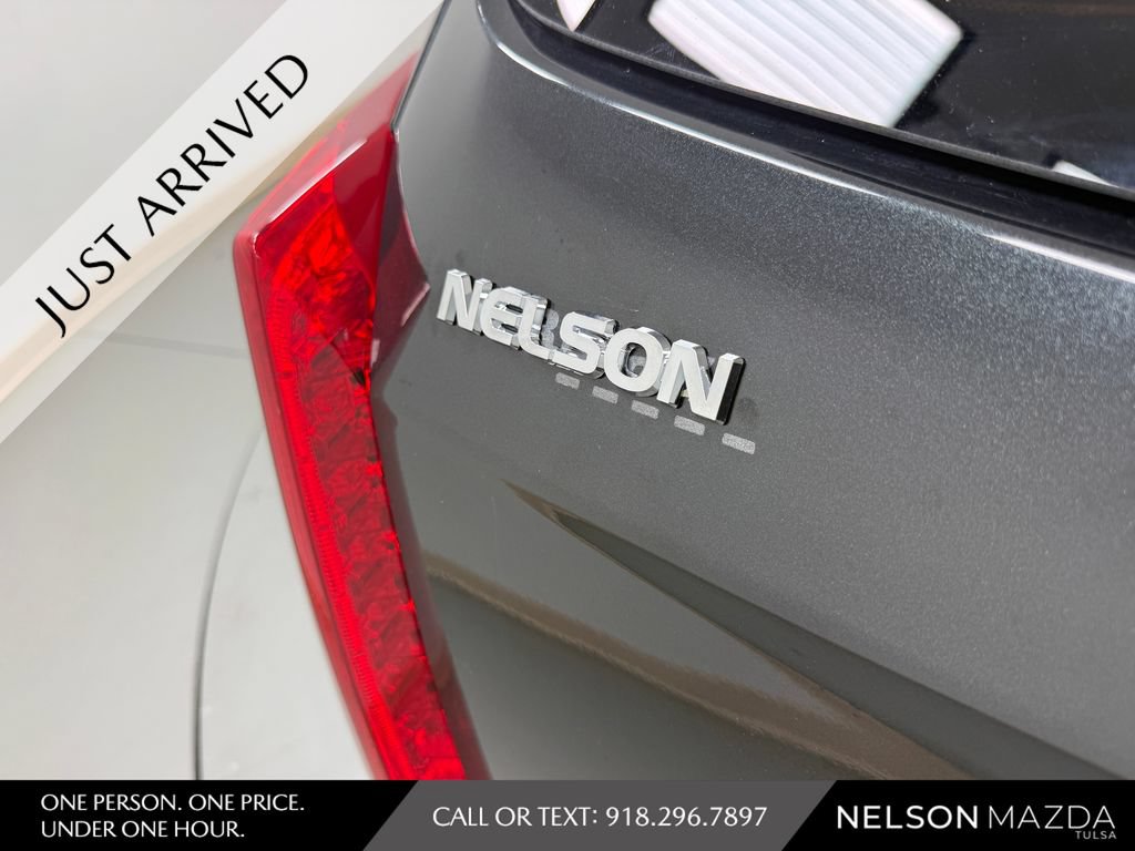 Used 2013 Cadillac SRX Premium AWD/4WD image 17