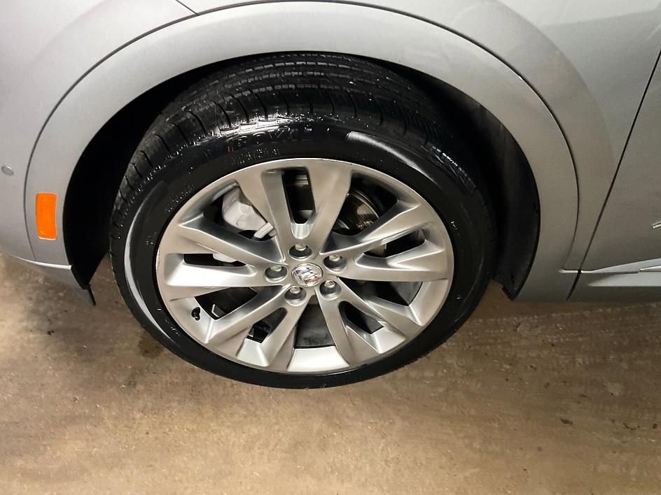 Used 2023 Buick Envision Avenir image 14