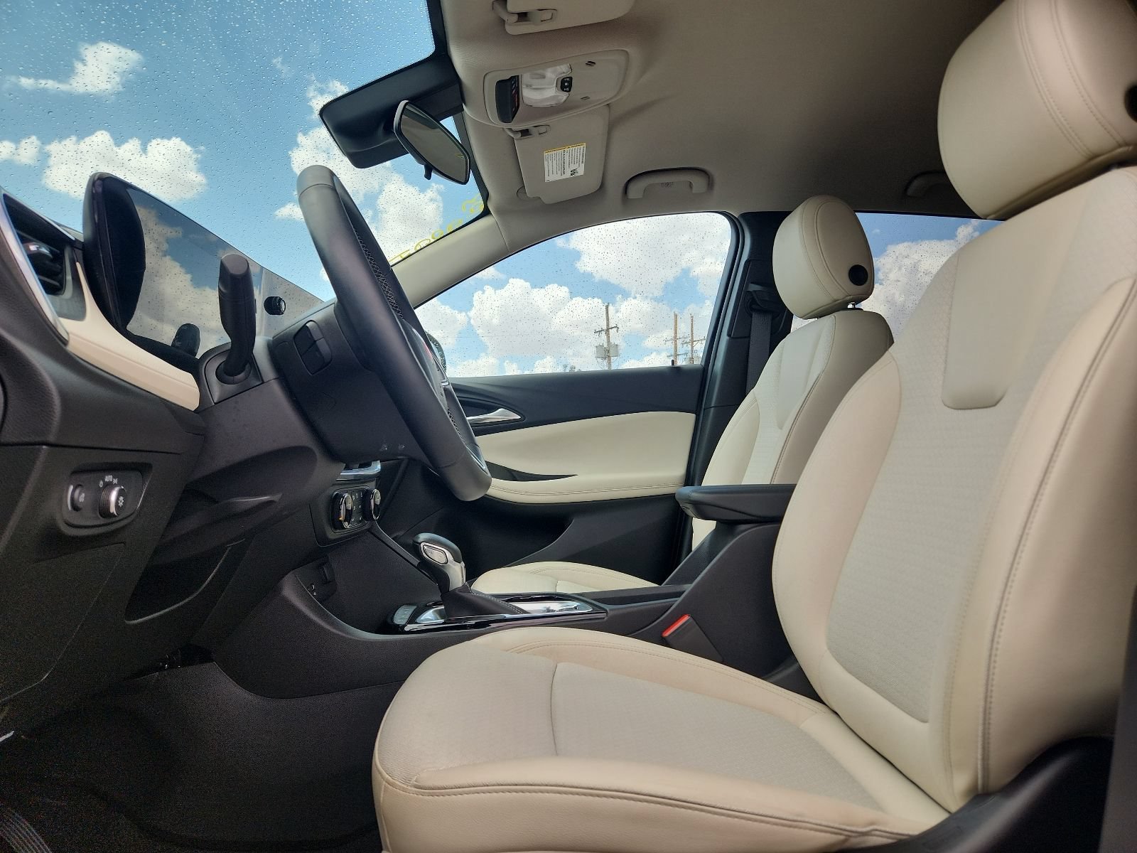Used 2024 Buick Encore GX Preferred w/ Comfort Package AWD/4WD image 11