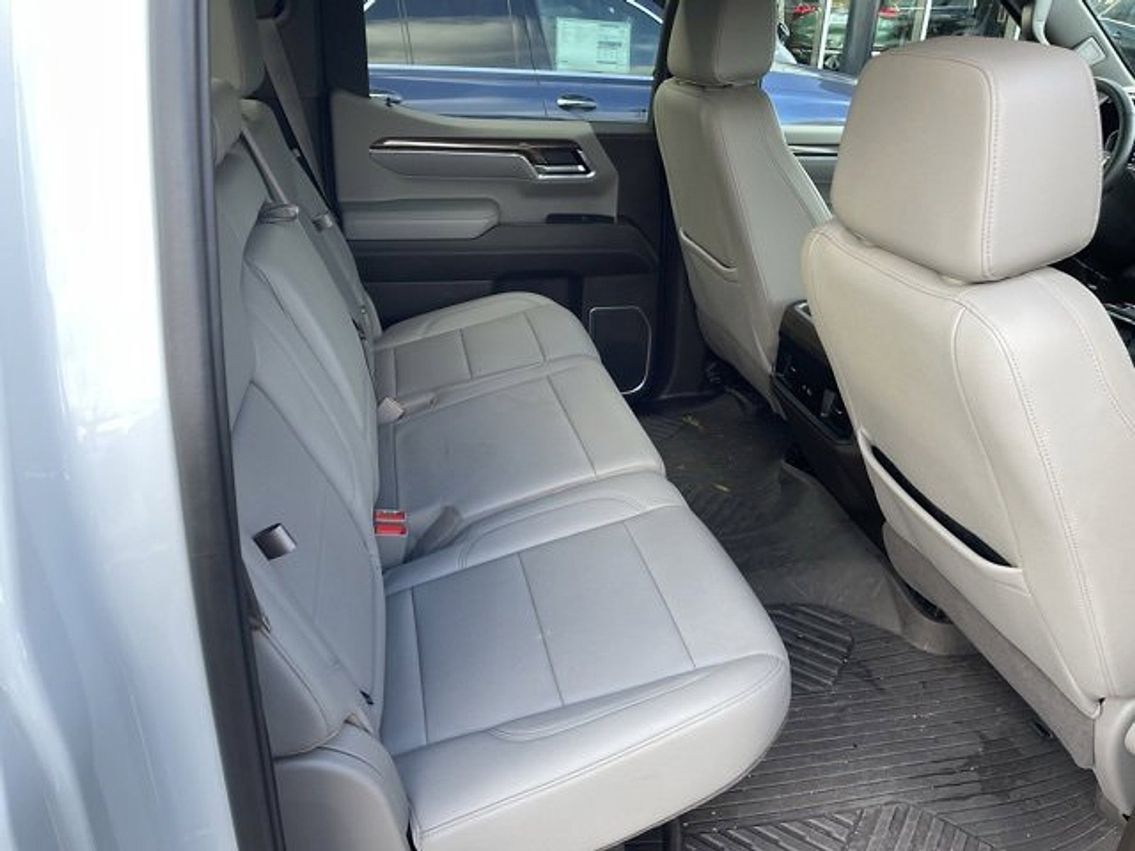 Used 2024 Chevrolet Silverado 1500 LT Trail Boss w/ LT Trail Boss Premium Package image 10