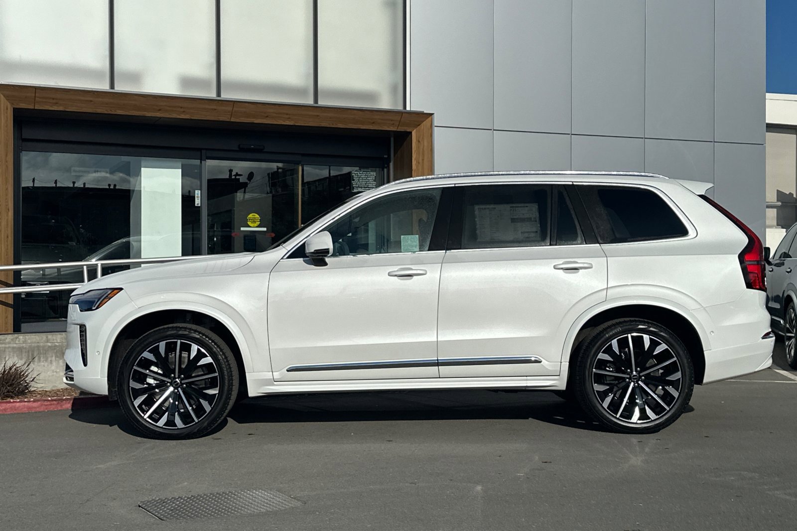 New 2026 Volvo XC90 B6 Ultra image 5