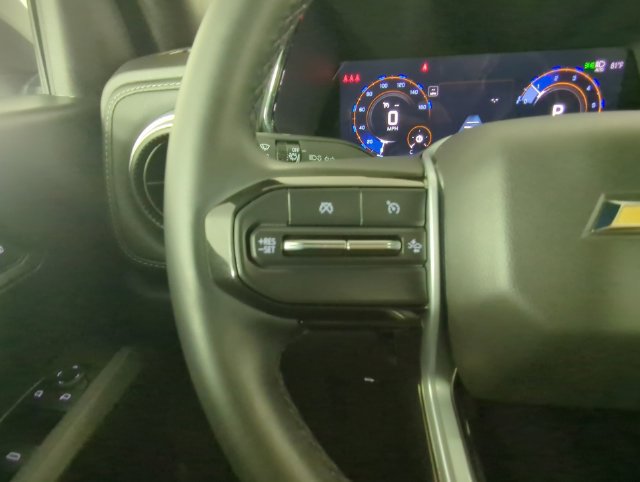 Used 2025 Chevrolet Colorado LT w/ Advanced Trailering Package AWD/4WD image 26
