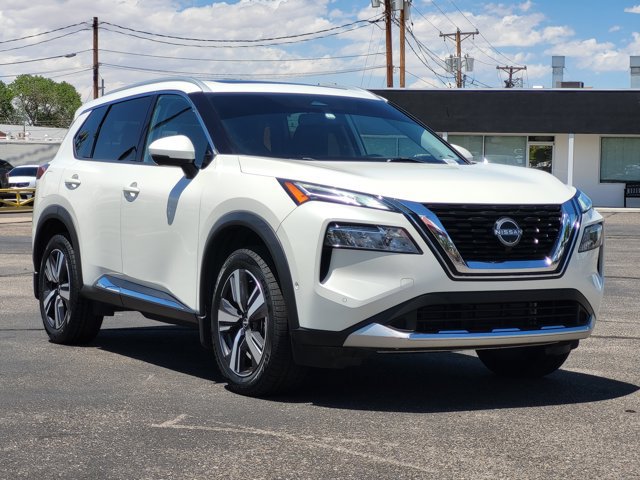 Certified 2023 Nissan Rogue Platinum w/ Platinum Premium Package FWD image 3