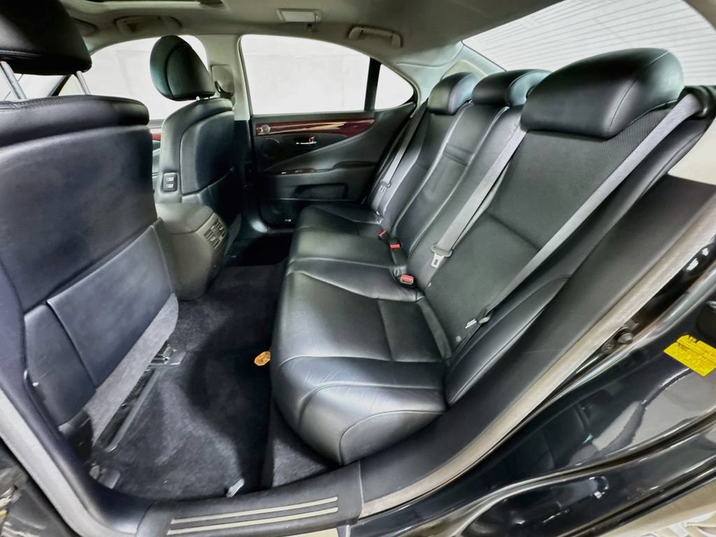 Used 2008 Lexus LS 460 RWD image 30
