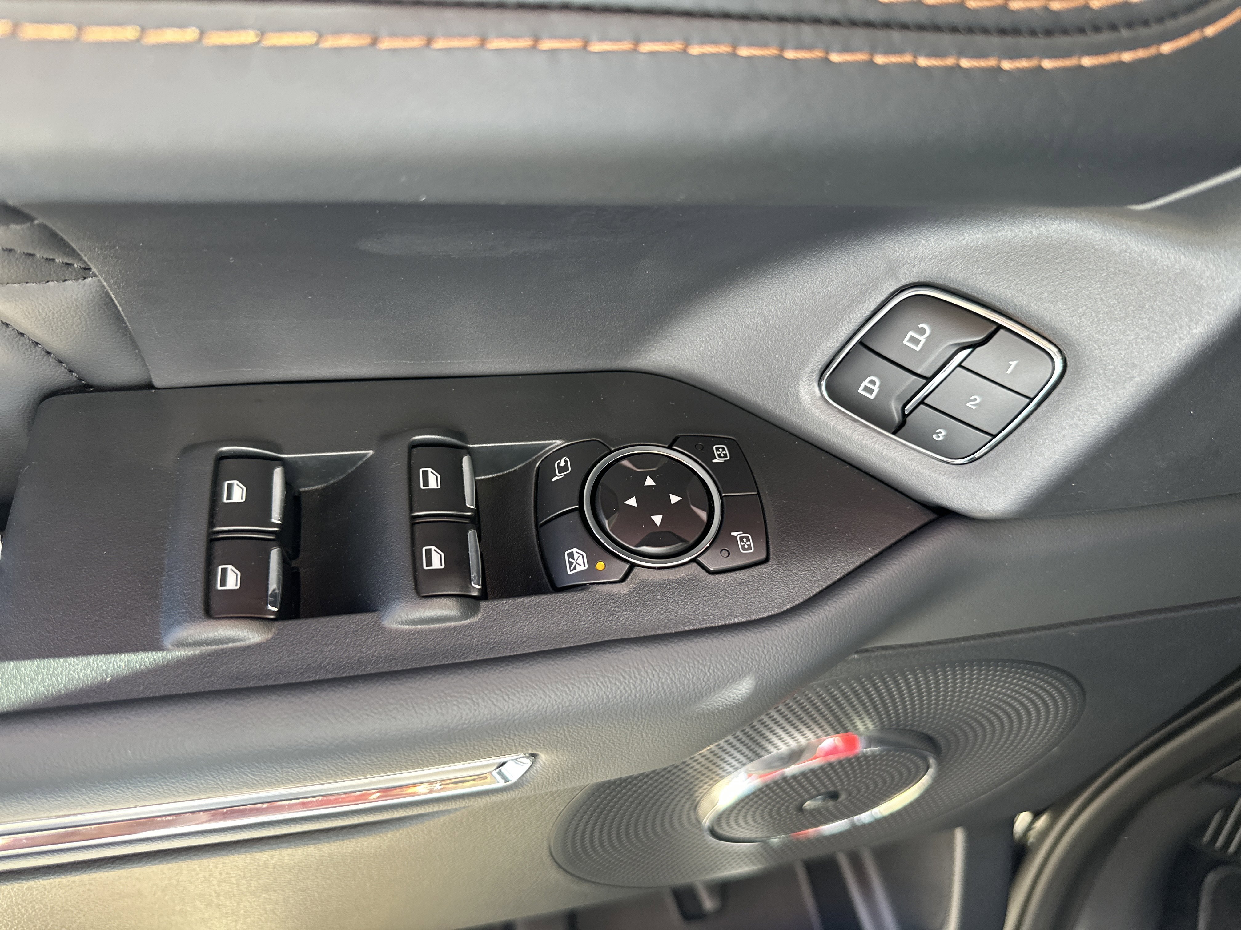Used 2024 Ford Expedition Platinum AWD/4WD image 24