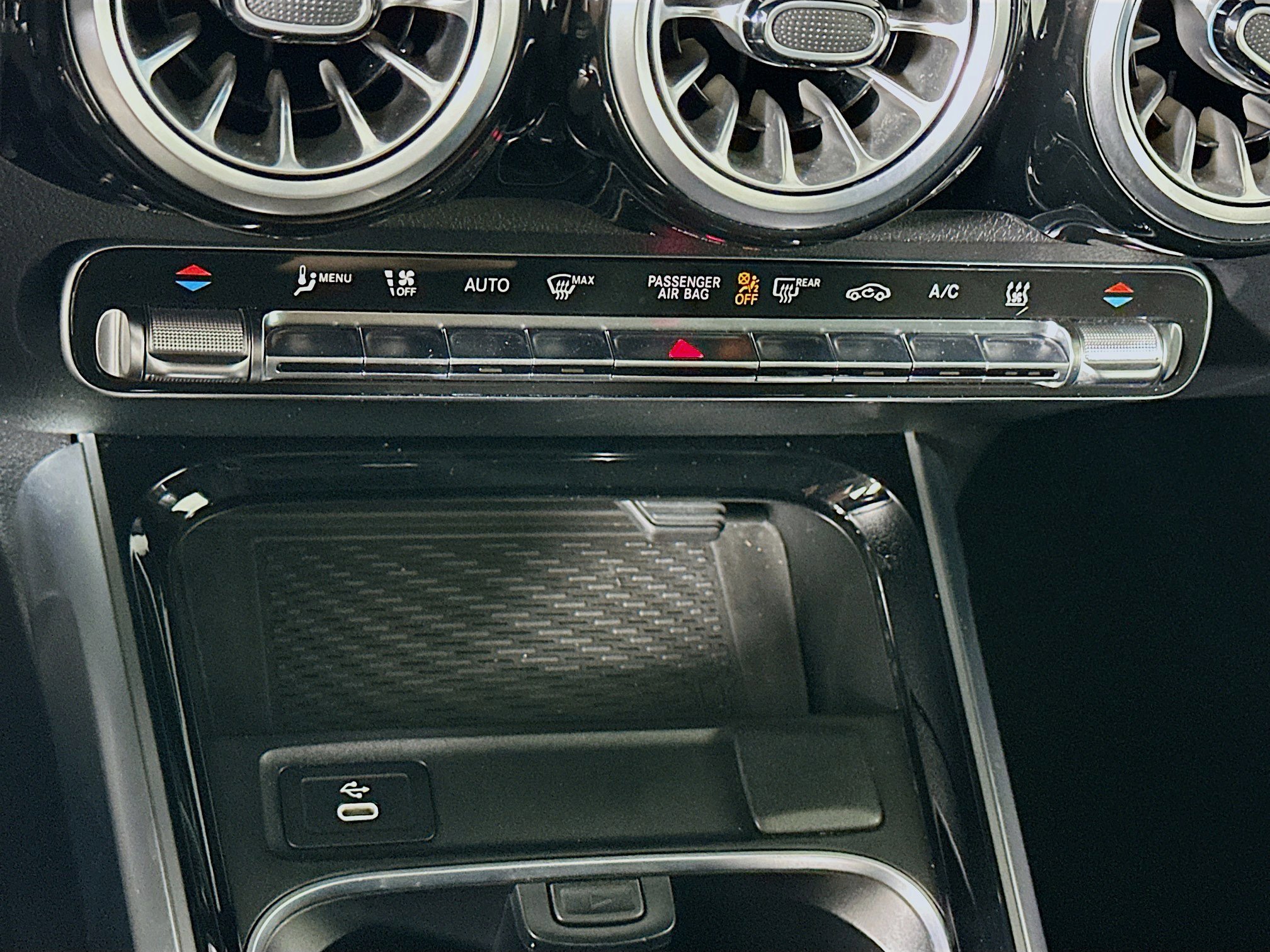 Used 2024 Mercedes-Benz EQB 250+ image 24