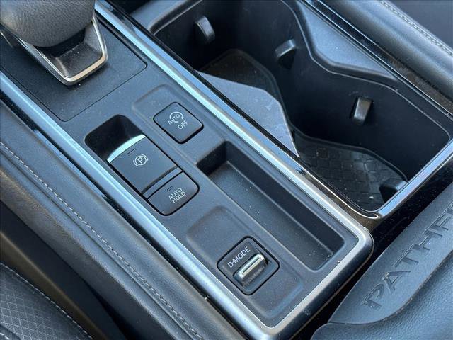 Used 2024 Nissan Pathfinder SV image 21