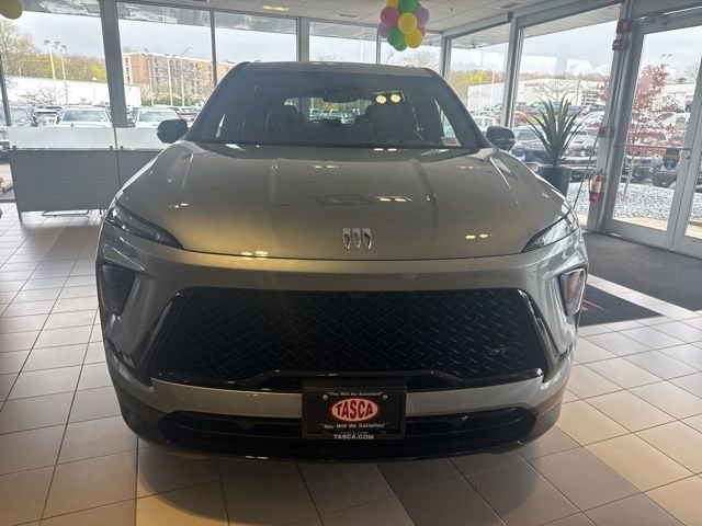 New 2025 Buick Enclave Sport Touring w/ LPO, Floor Liner Package image 2