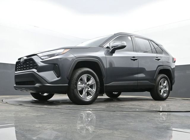 Used 2025 Toyota RAV4 XLE image 28