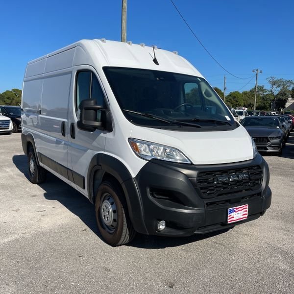 Used 2023 RAM ProMaster 2500 w/ Convenience Group image 3