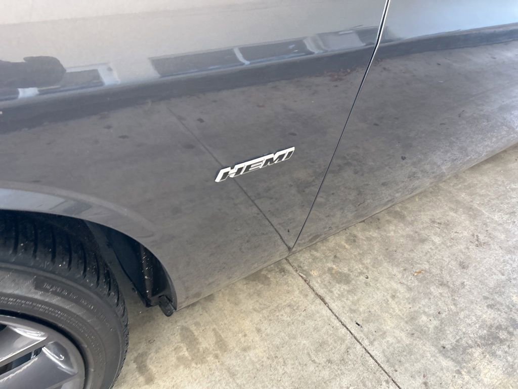 Used 2019 Dodge Challenger R/T w/ Performance Handling Group image 15