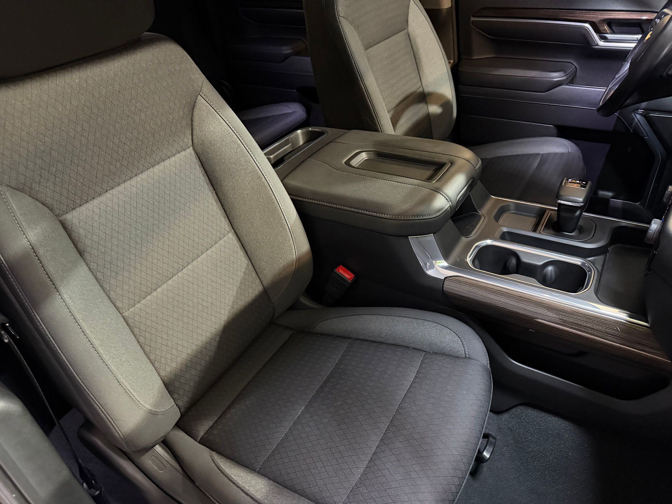 Used 2022 Chevrolet Silverado 1500 LT RWD image 46