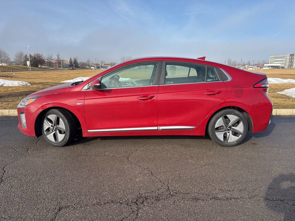 Used 2020 Hyundai Ioniq SEL image 8