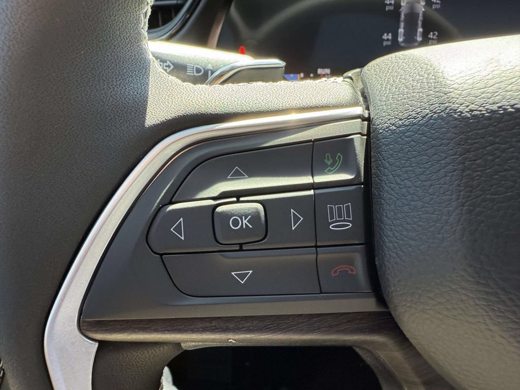 New 2027 Jeep Grand Cherokee Limited AWD/4WD image 24