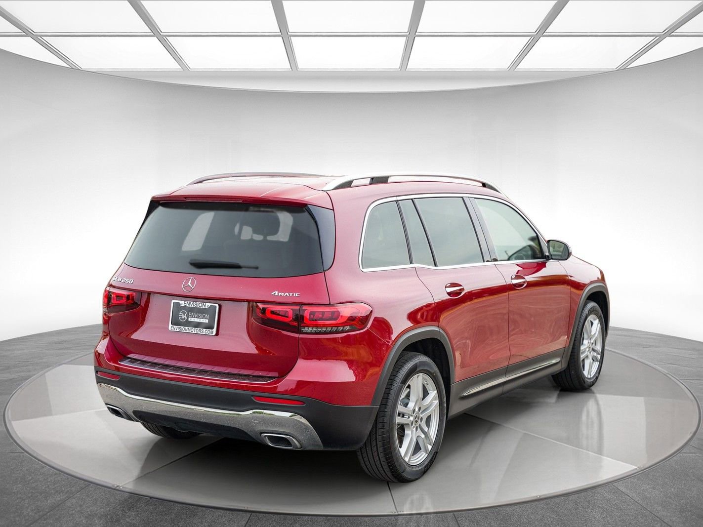 Used 2021 Mercedes-Benz GLB 250 4MATIC image 4