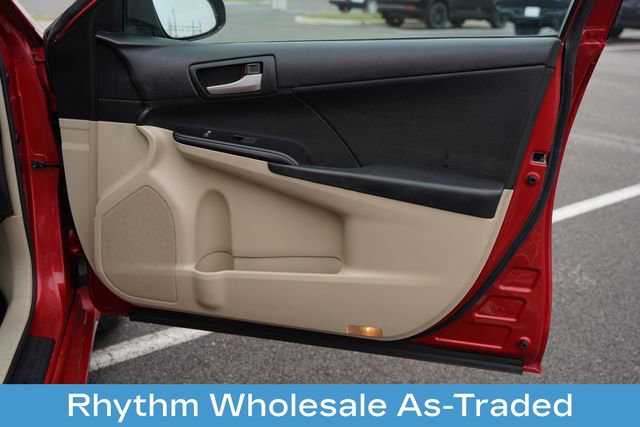 Used 2012 Toyota Camry LE image 17