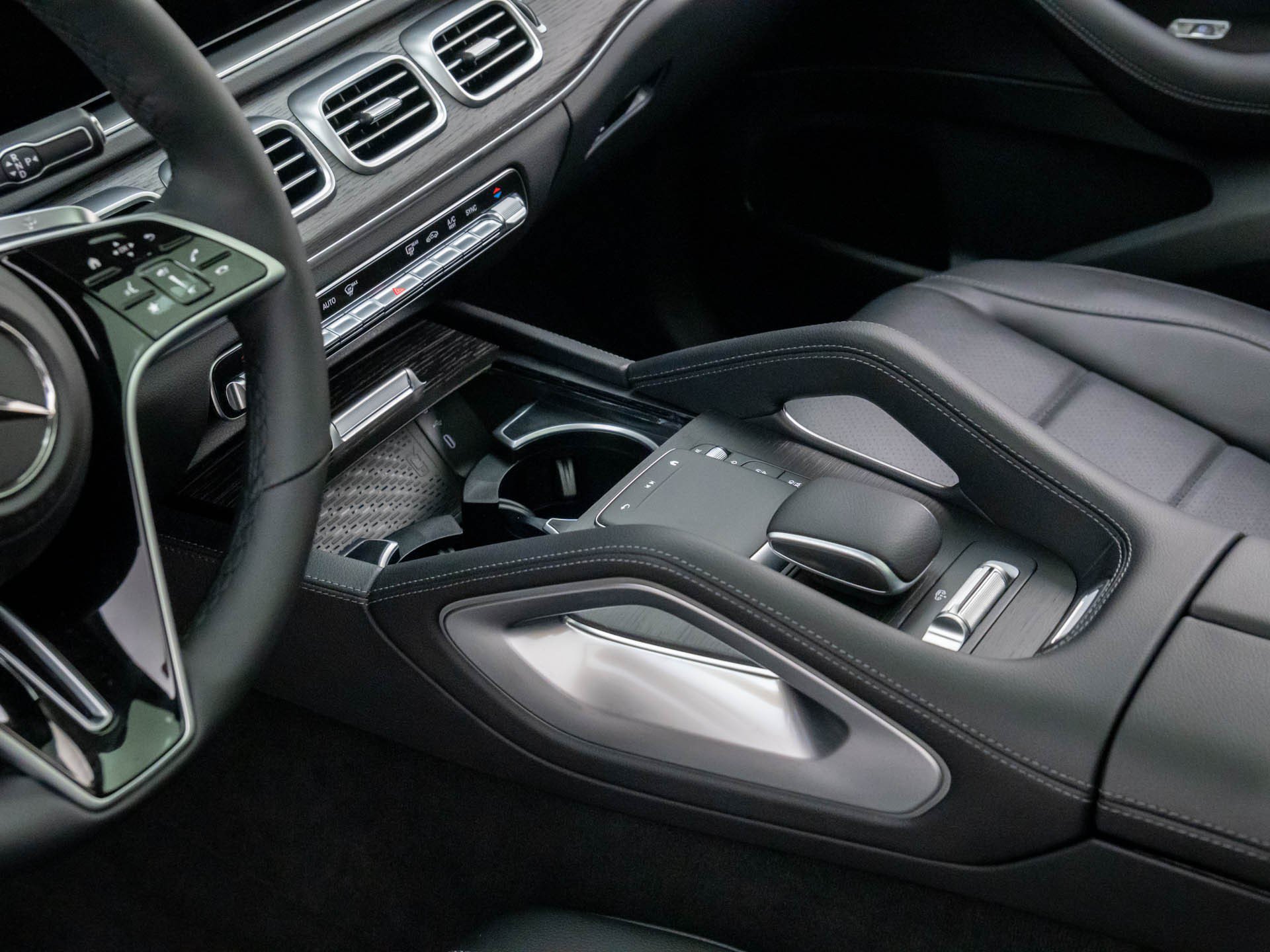 New 2026 Mercedes-Benz GLS 450 4MATIC image 12