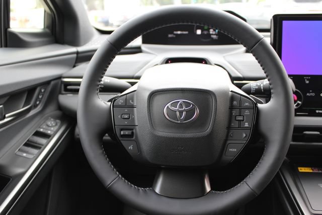 Certified 2026 Toyota C-HR AWD/4WD image 31