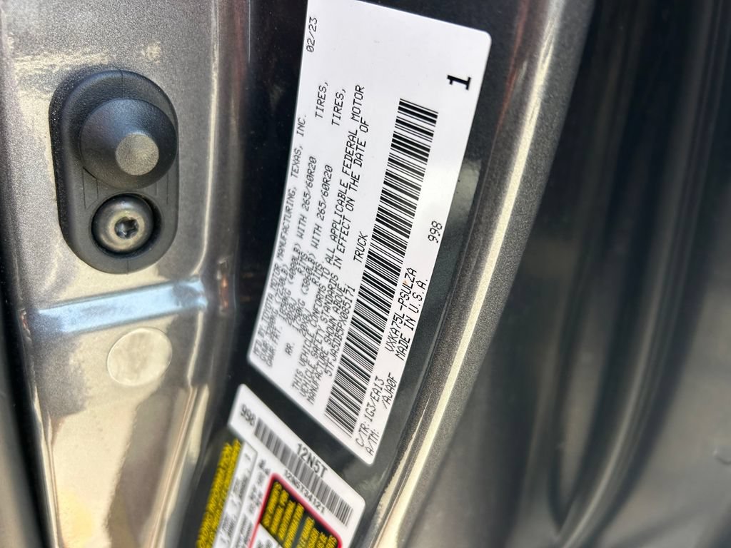 Used 2023 Toyota Tundra Limited AWD/4WD image 10