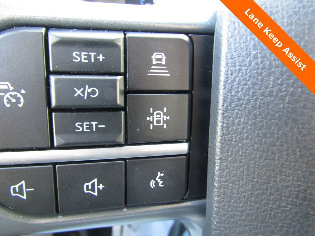 New 2025 Ford F150 Lightning Flash AWD/4WD image 8