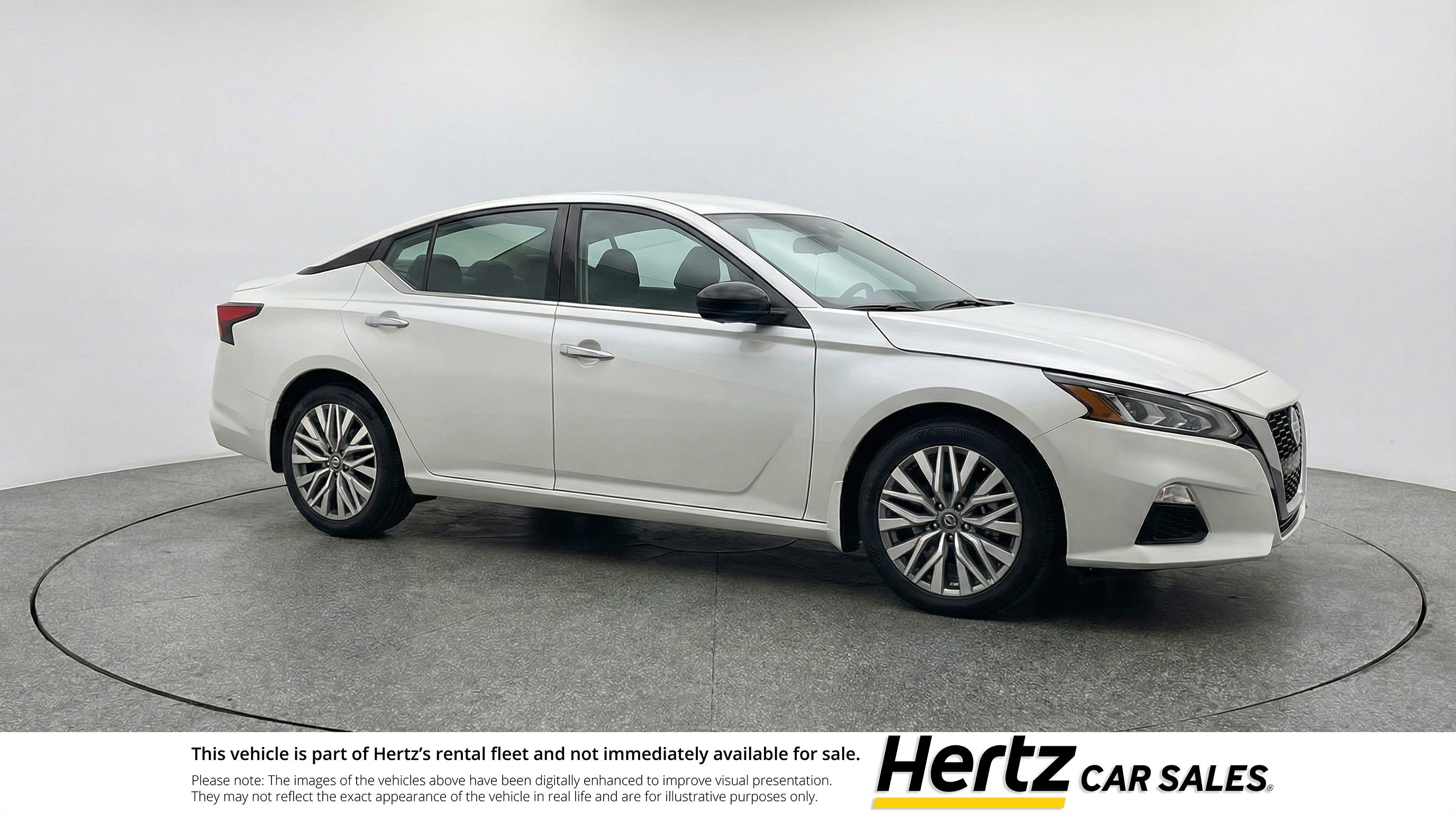 Used 2025 Nissan Altima 2.5 SV image 1
