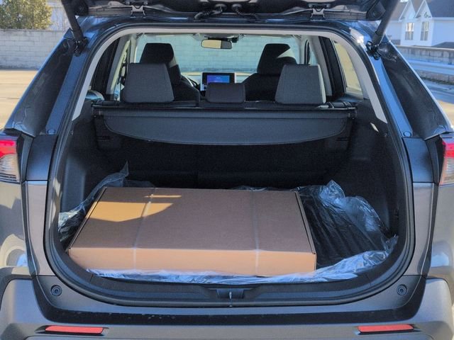 New 2025 Toyota RAV4 XLE image 27
