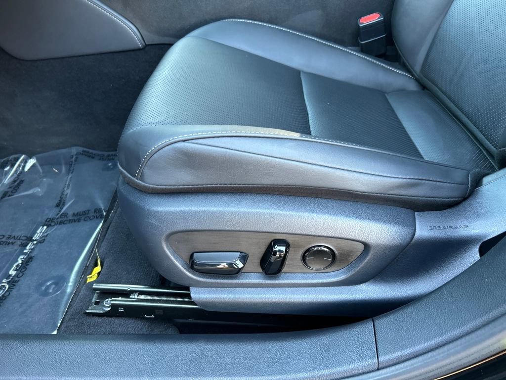 Used 2023 Lexus ES 300h w/ Premium Package image 14