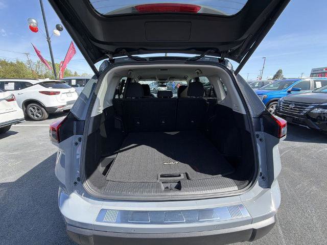 Certified 2026 Nissan Rogue SV image 22
