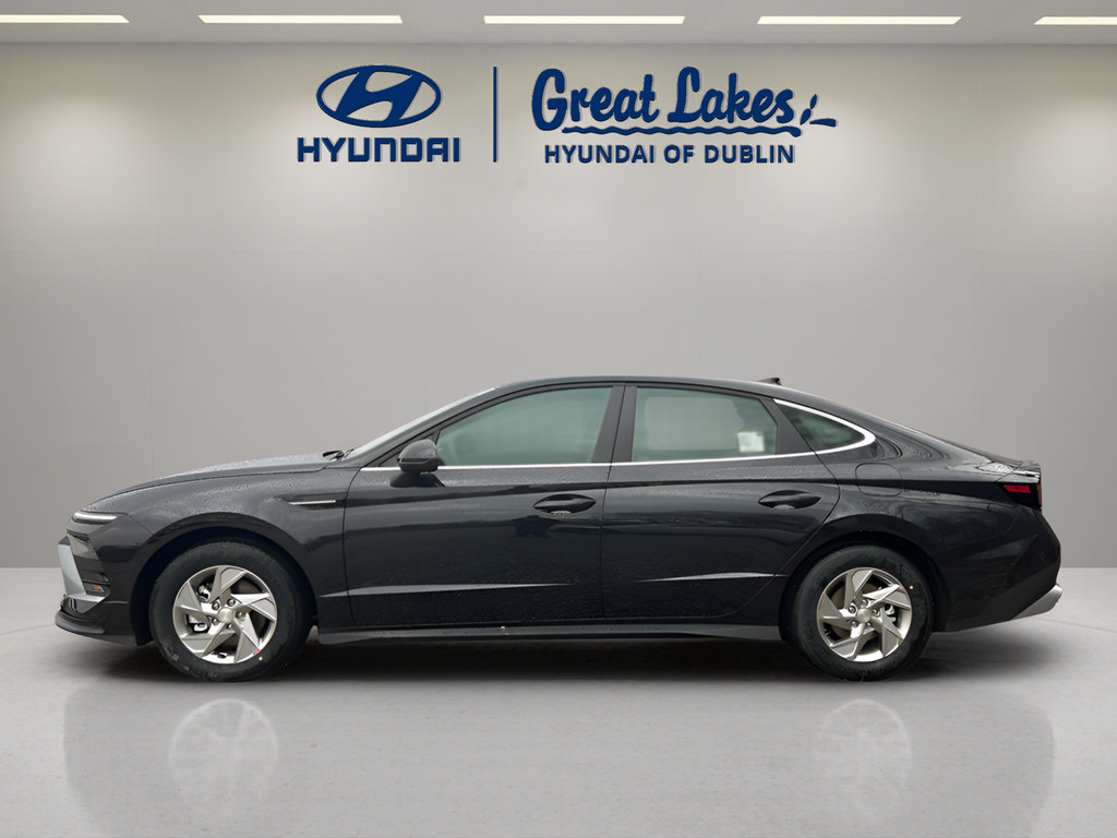 Used 2026 Hyundai Sonata SE FWD image 2