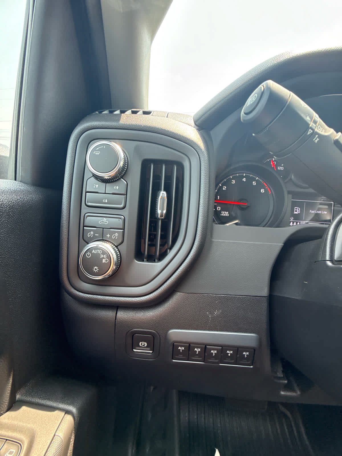 New 2026 GMC Sierra 2500 Pro w/ Convenience Package AWD/4WD image 42