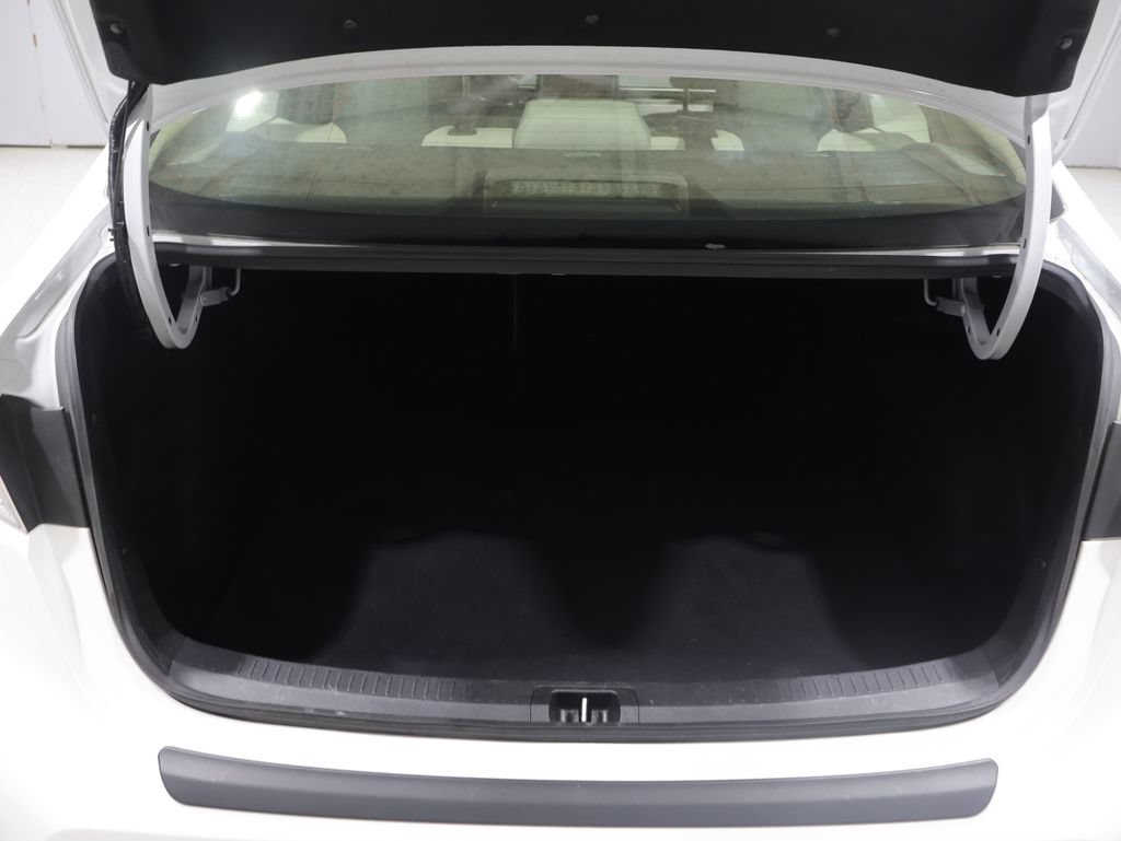 Certified 2023 Toyota Corolla LE AWD/4WD image 5